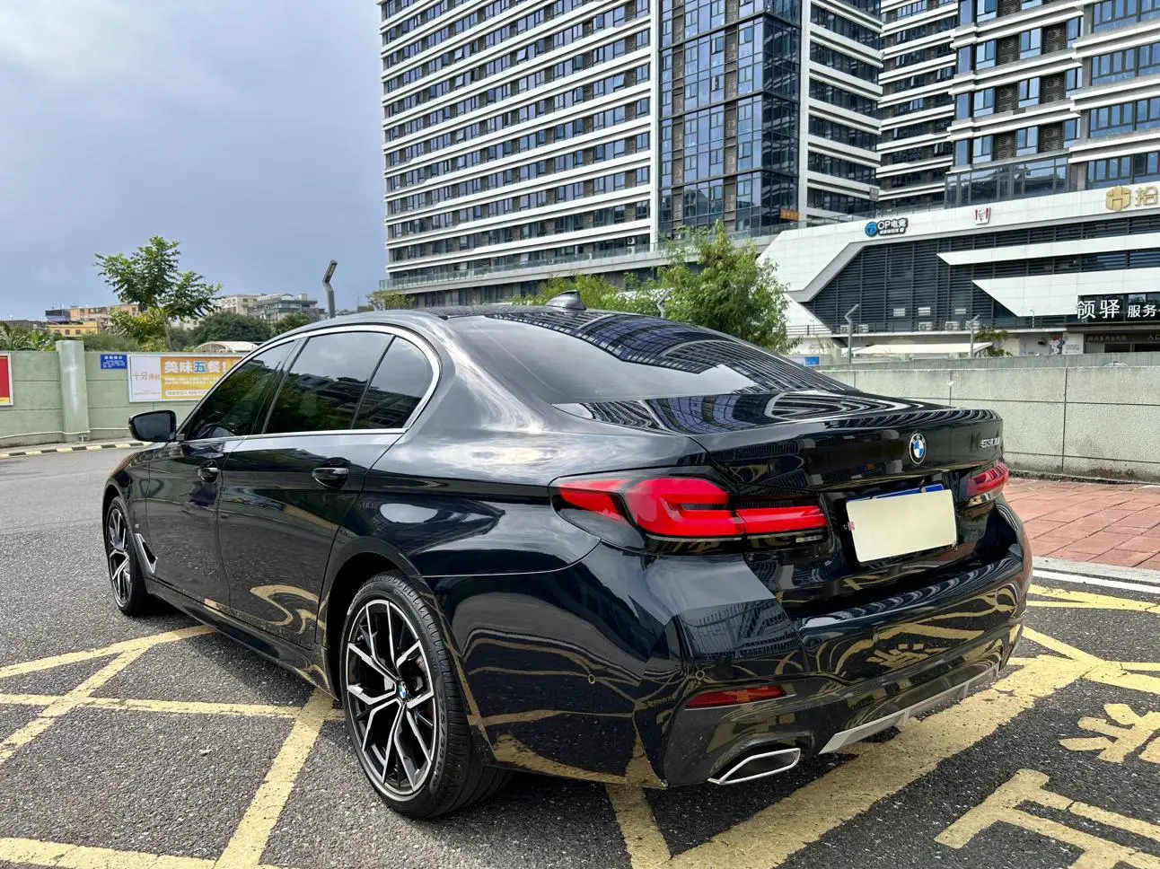 BMW 5 Series 2022 2nd Facelift 530Li Premium Plus M Sport Package