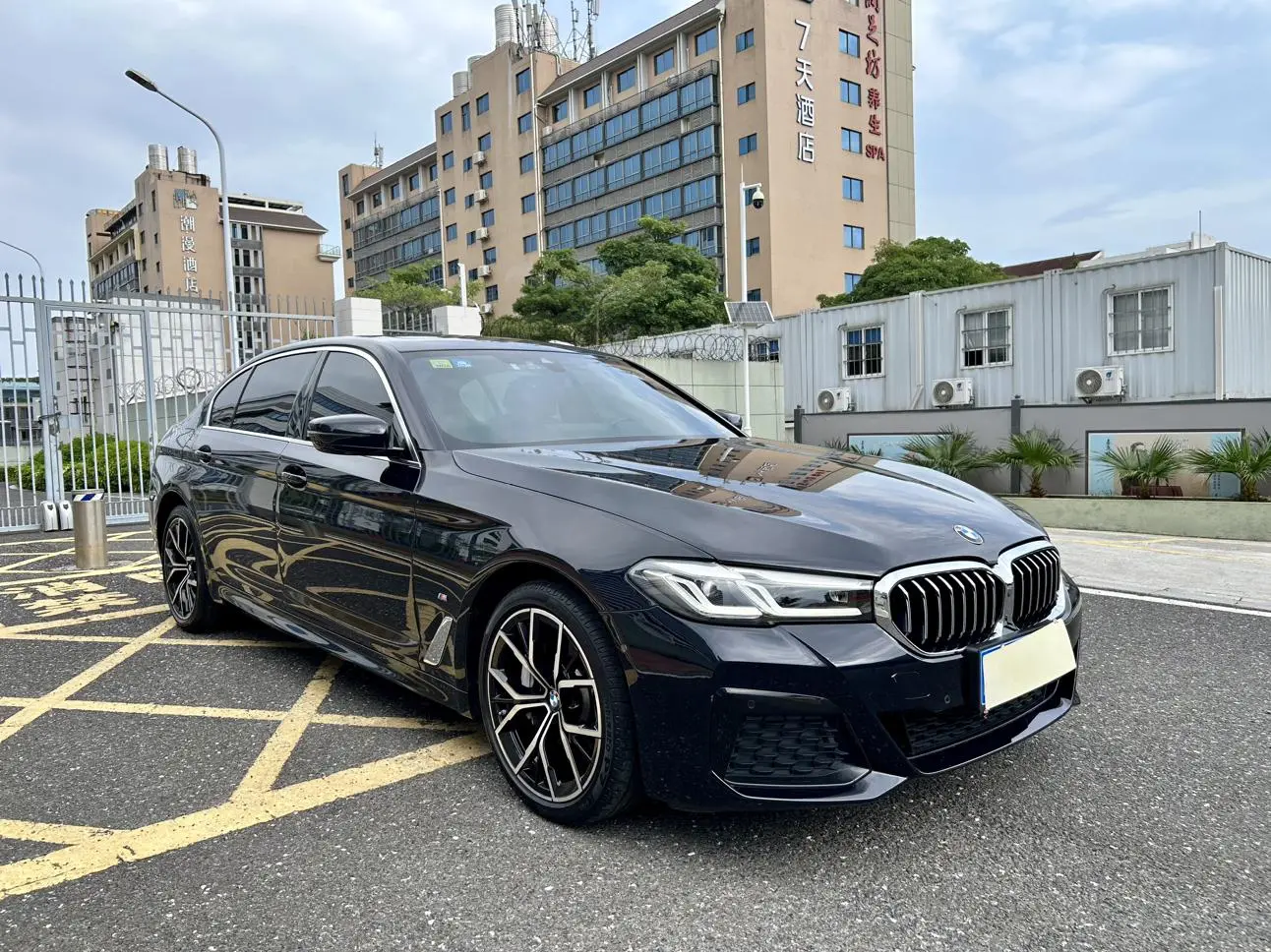 BMW 5 Series 2022 2nd Facelift 530Li Premium Plus M Sport Package