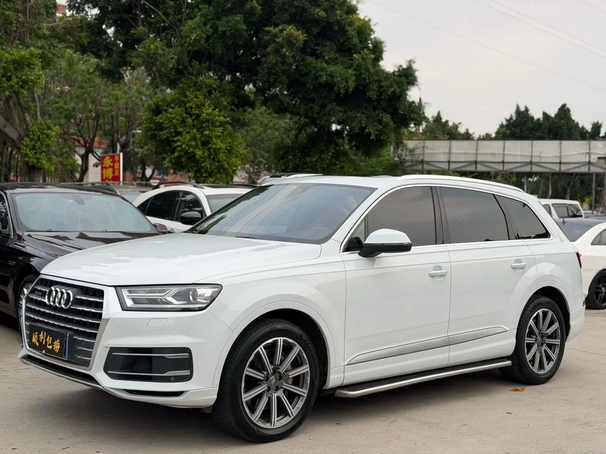 Audi Q7 2018 45 TFSI Tech