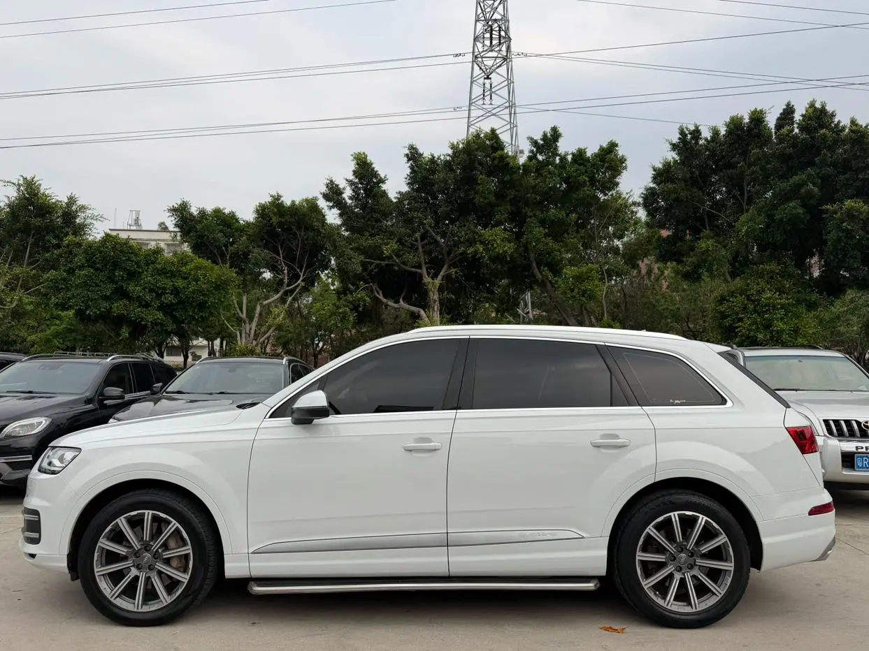 Audi Q7 2018 45 TFSI Tech
