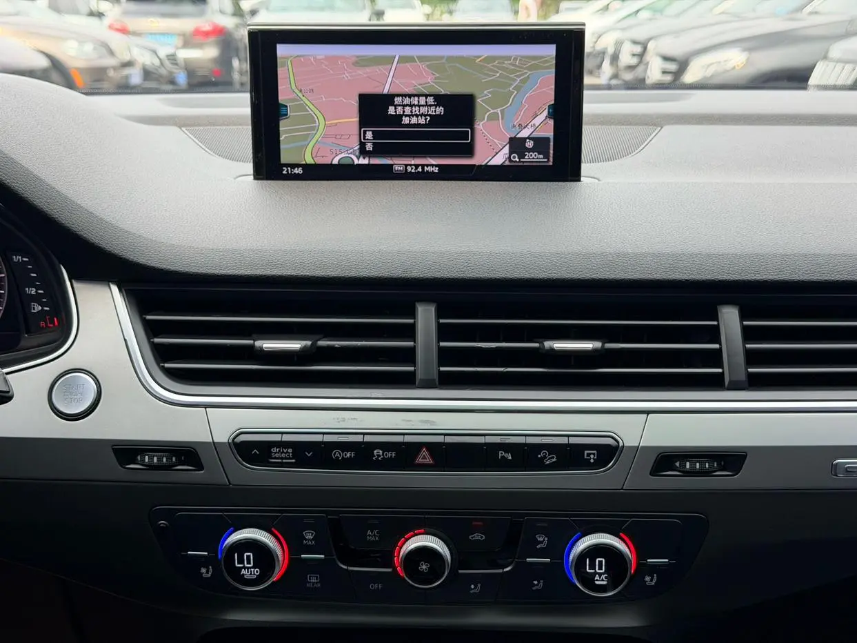 Audi Q7 2018 45 TFSI Tech