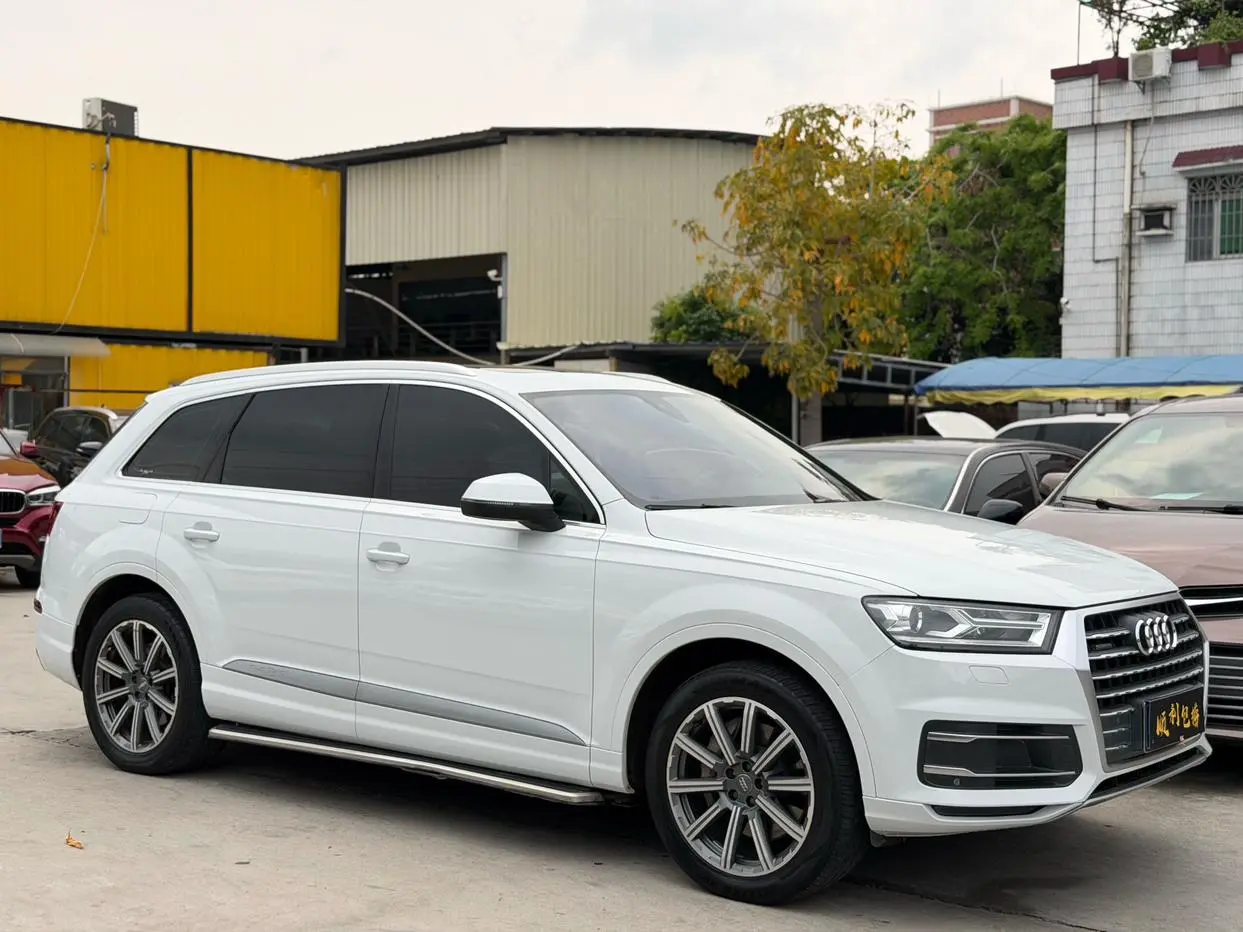 Audi Q7 2018 45 TFSI Tech