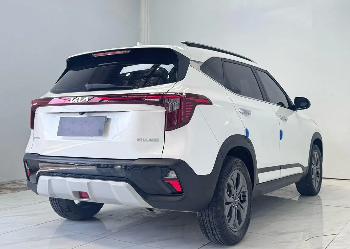 Kia 2023 1.5L IVT Luxury
