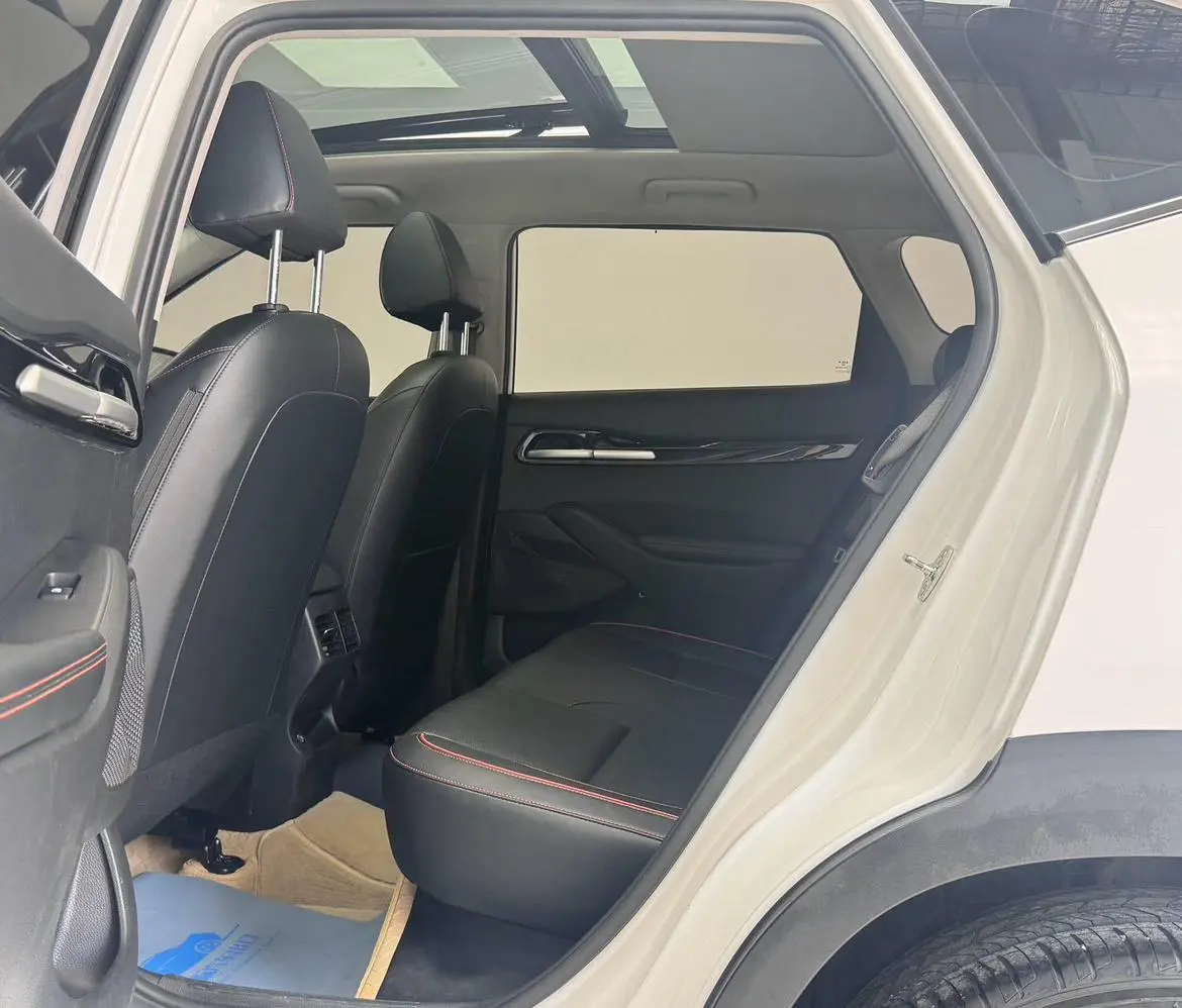 Kia 2023 1.5L IVT Luxury
