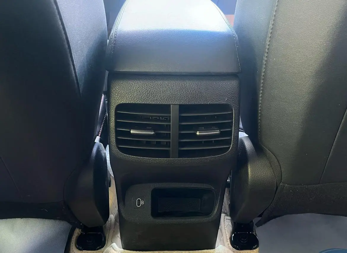 Kia 2023 1.5L IVT Luxury