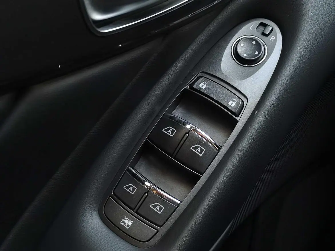 Infiniti Q50L 2018 2.0T Comfort China VI
