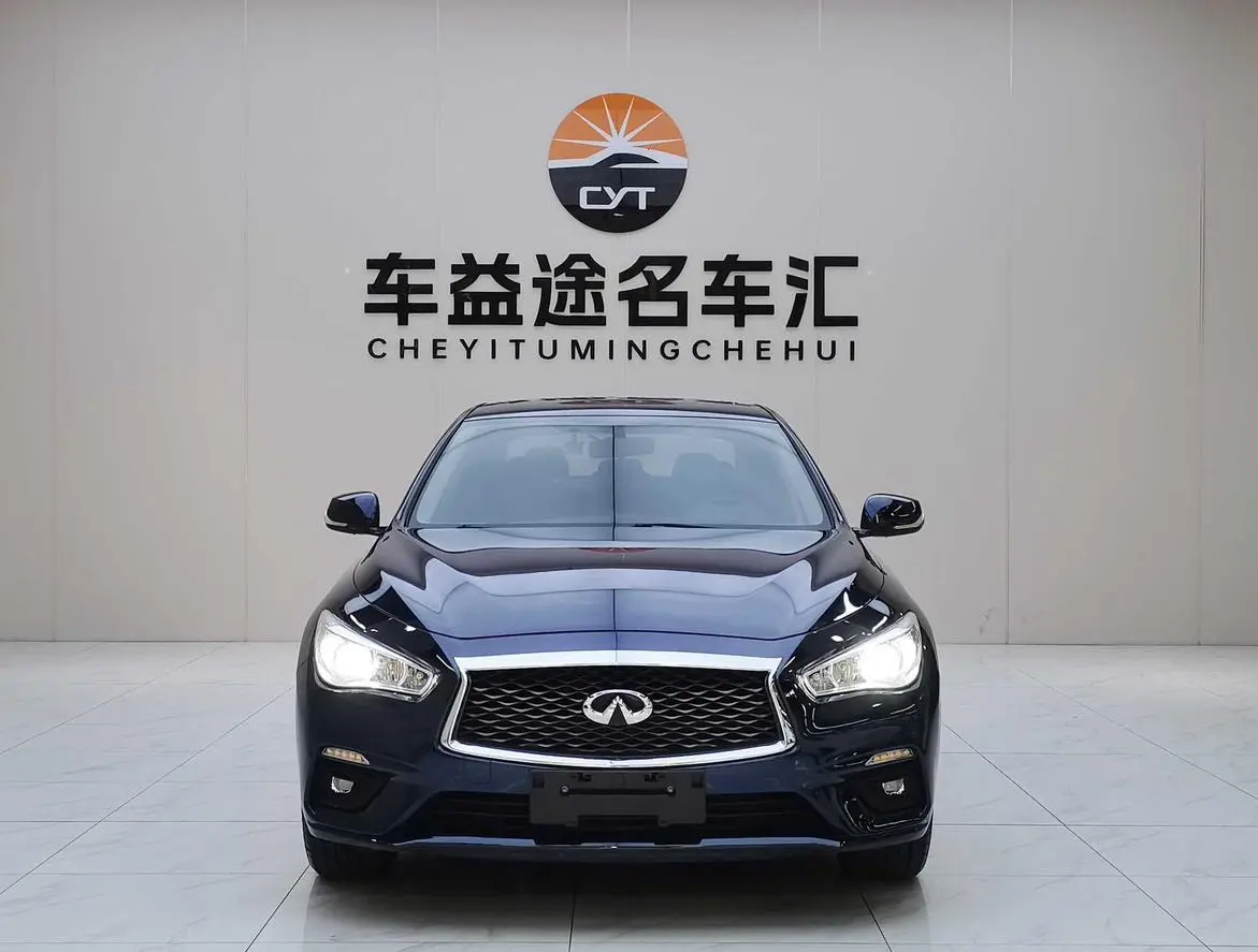 Infiniti Q50L 2018 2.0T Comfort China VI