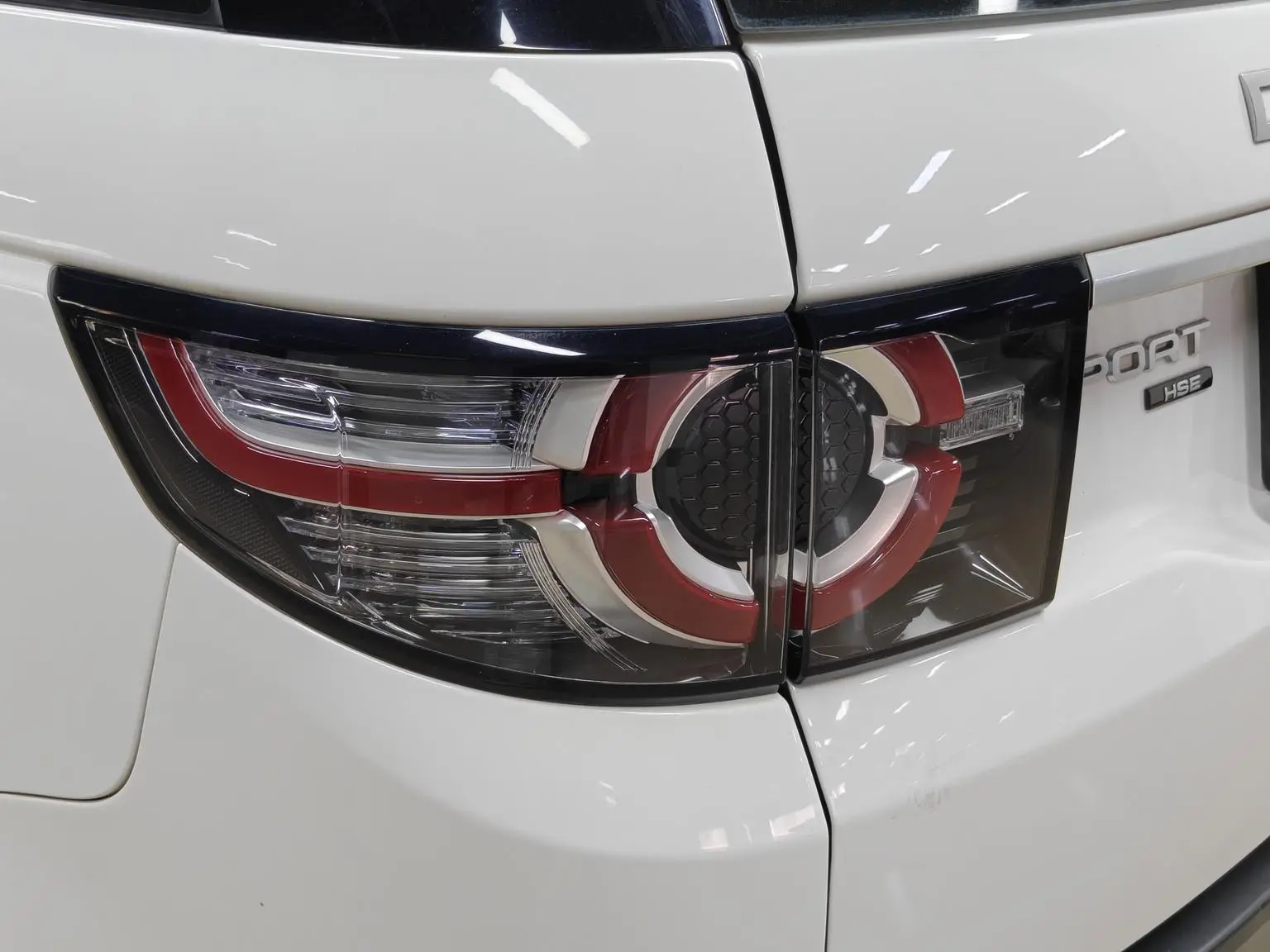 Land Rover Discovery Sport 2018 240PS HSE LUXURY