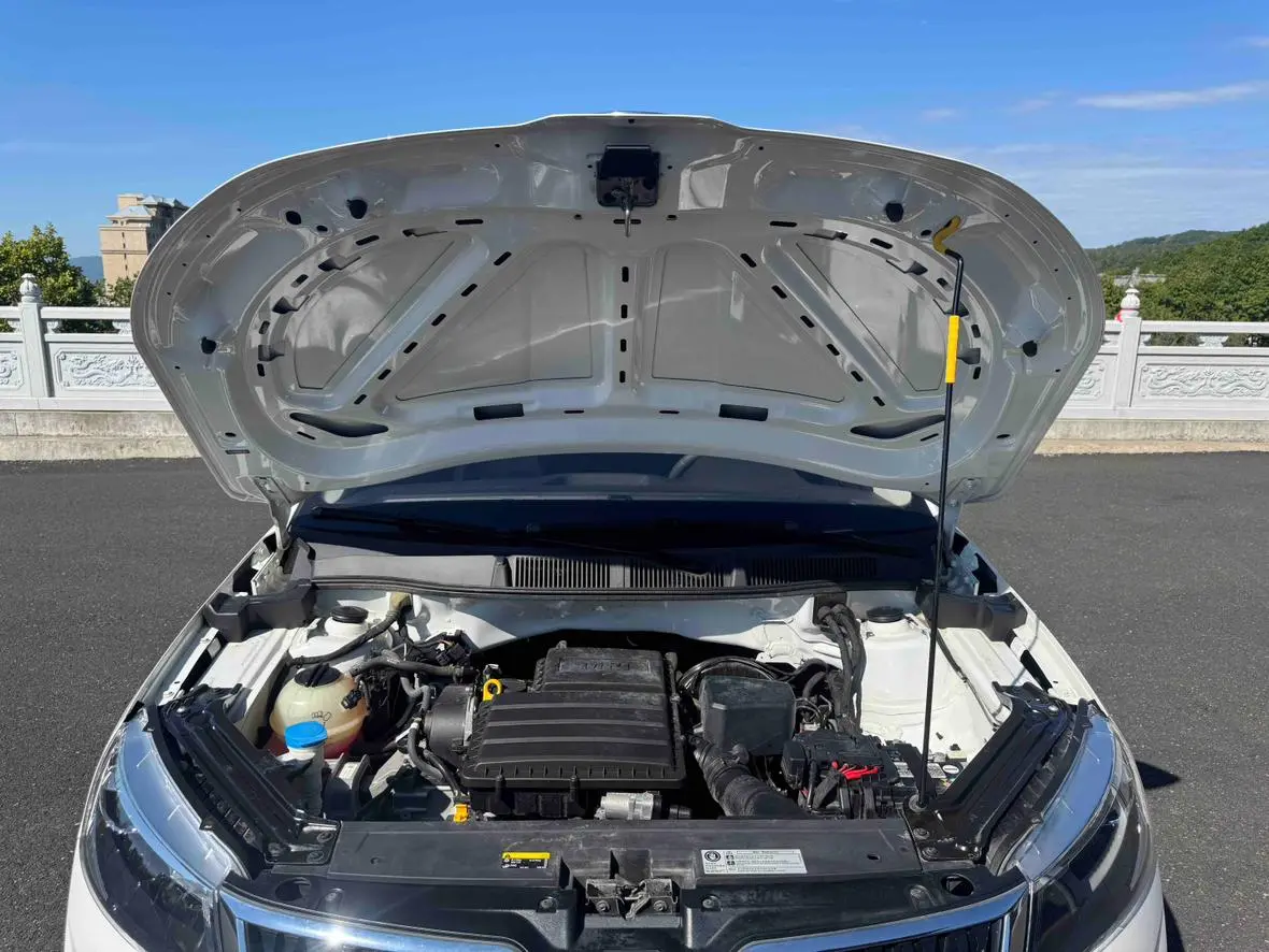 Skoda 2022 1.5L Auto
