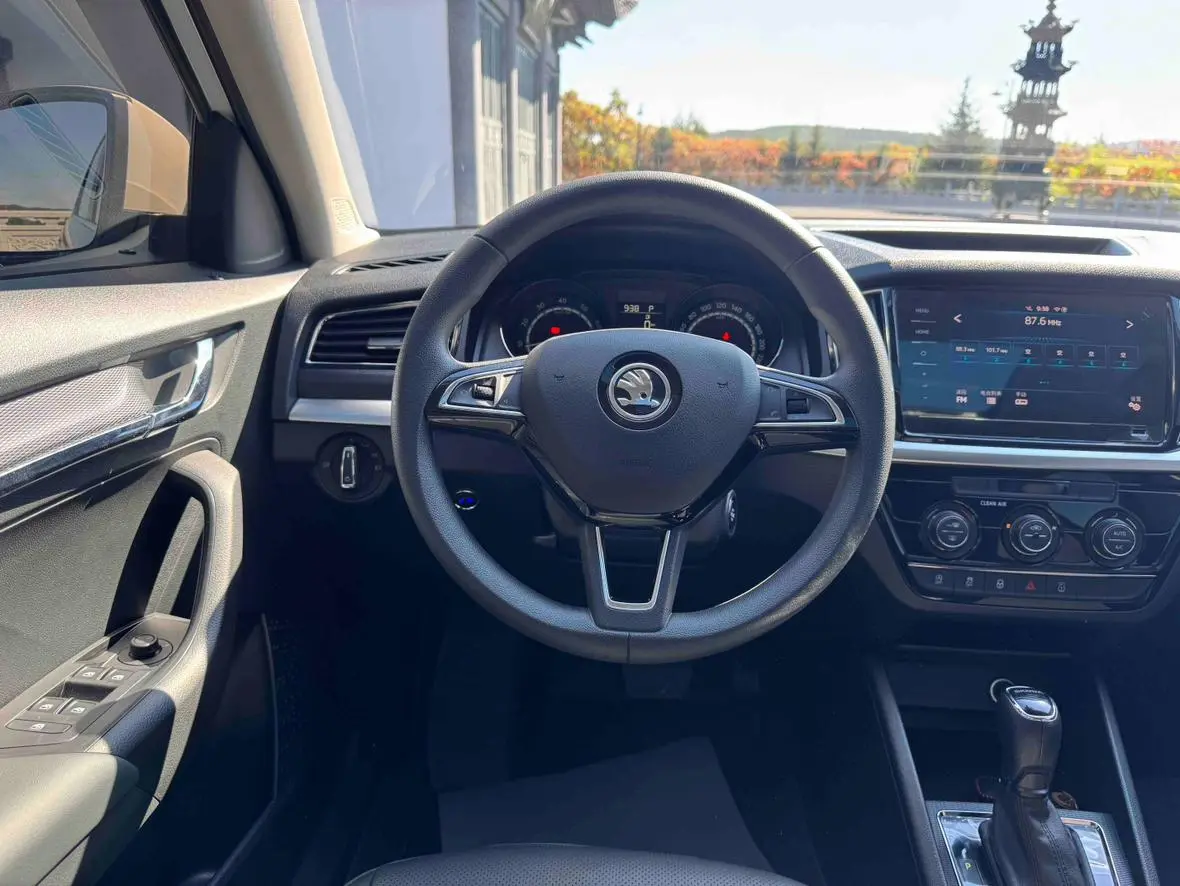 Skoda 2022 1.5L Auto