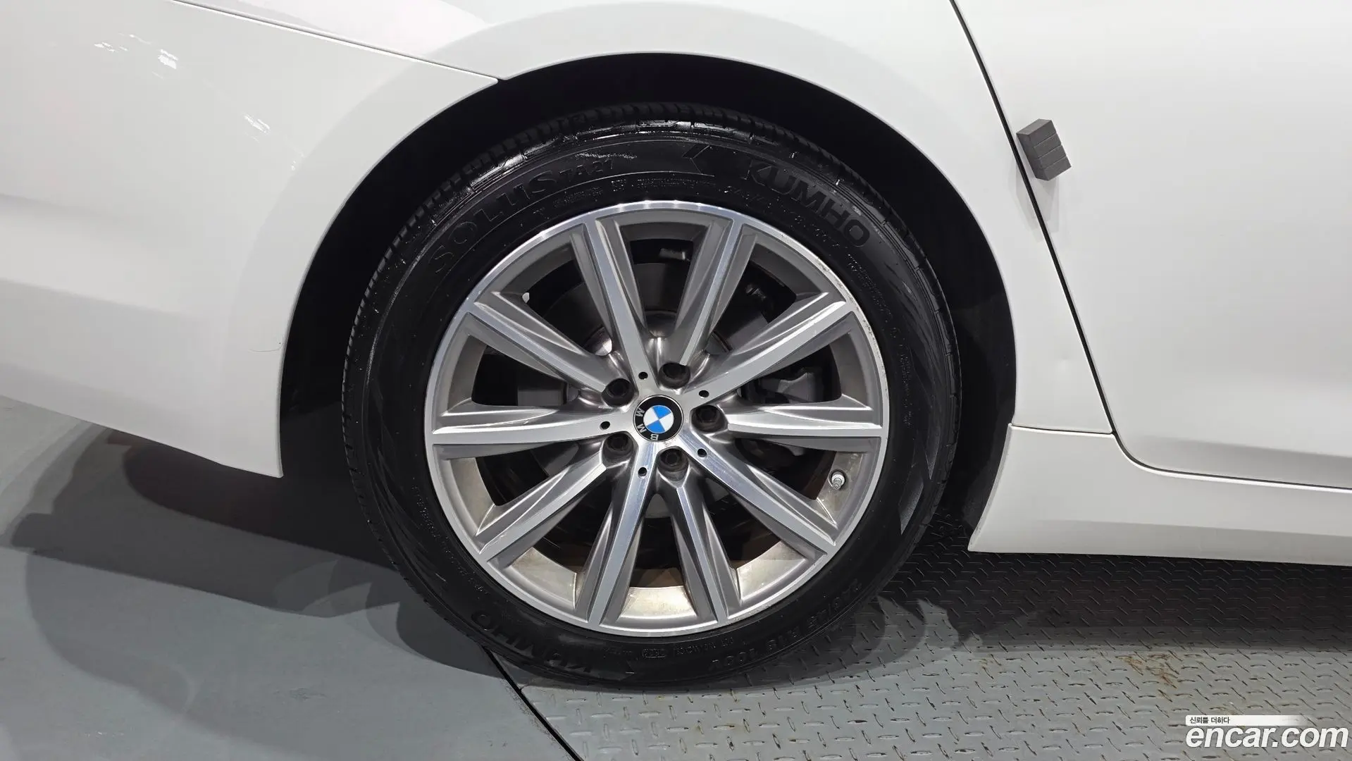 BMW 5-Series 520i Luxury 2017