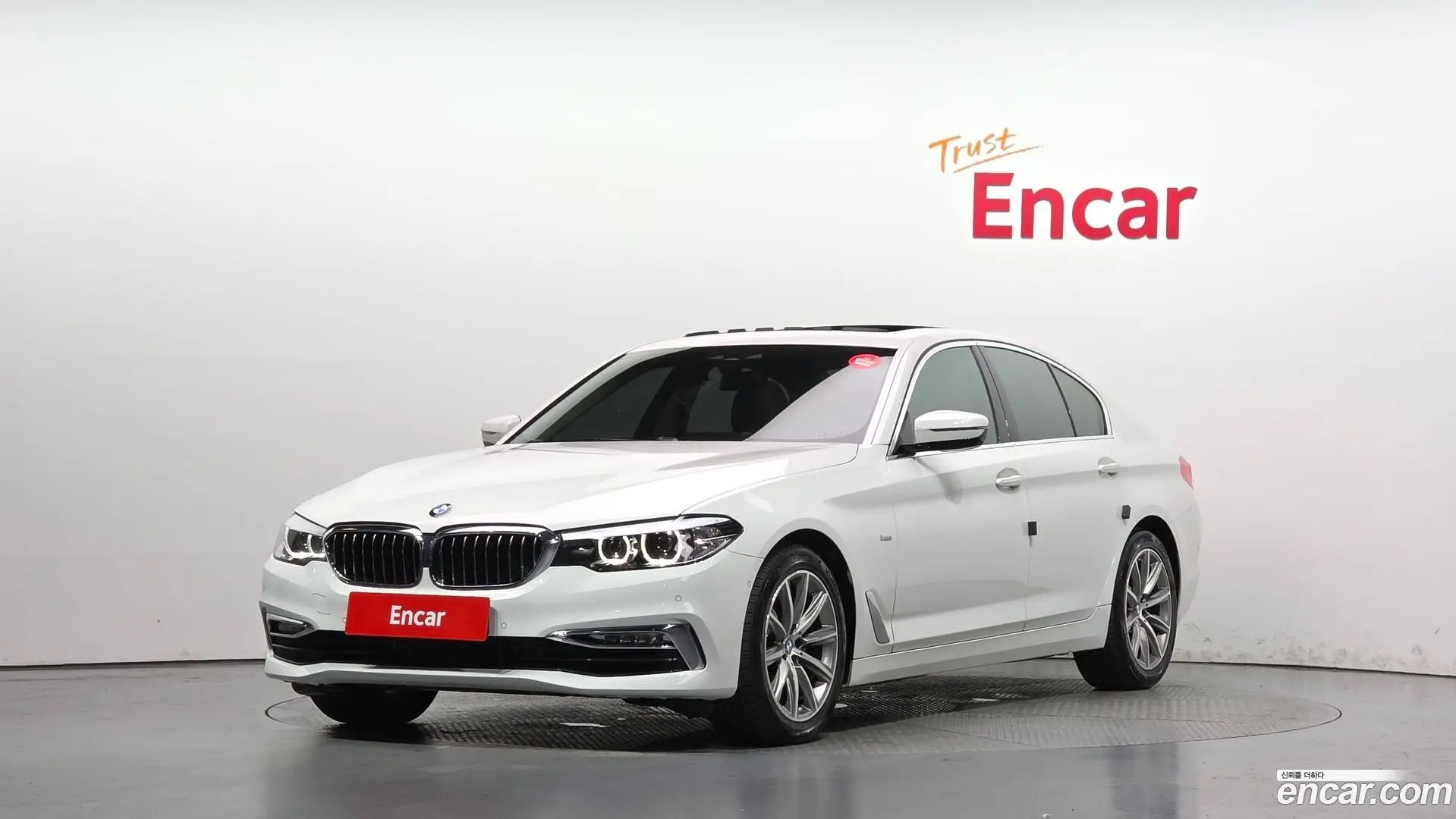 BMW 5-Series 520i Luxury 2017