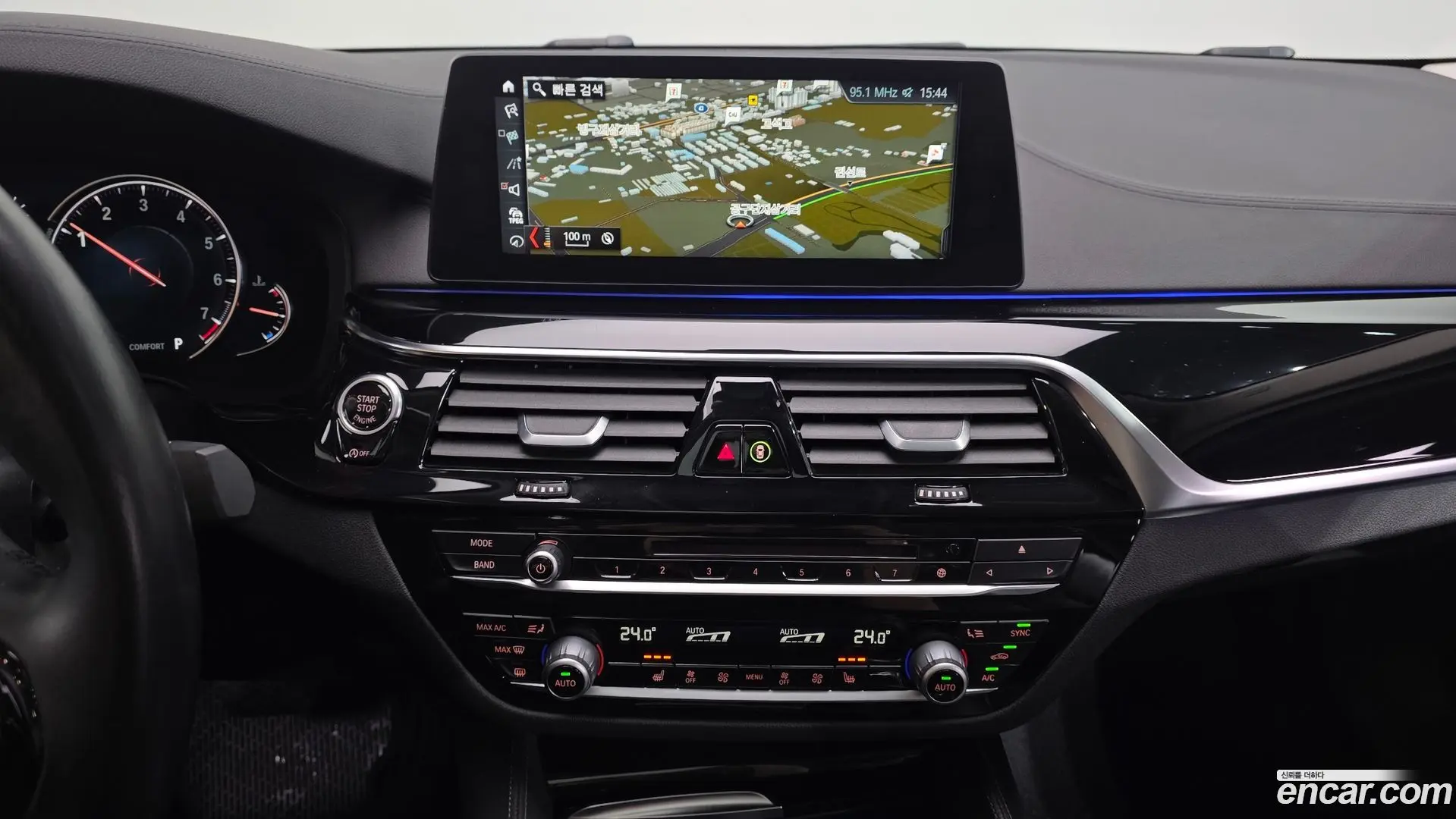BMW 5-Series 520i Luxury 2017