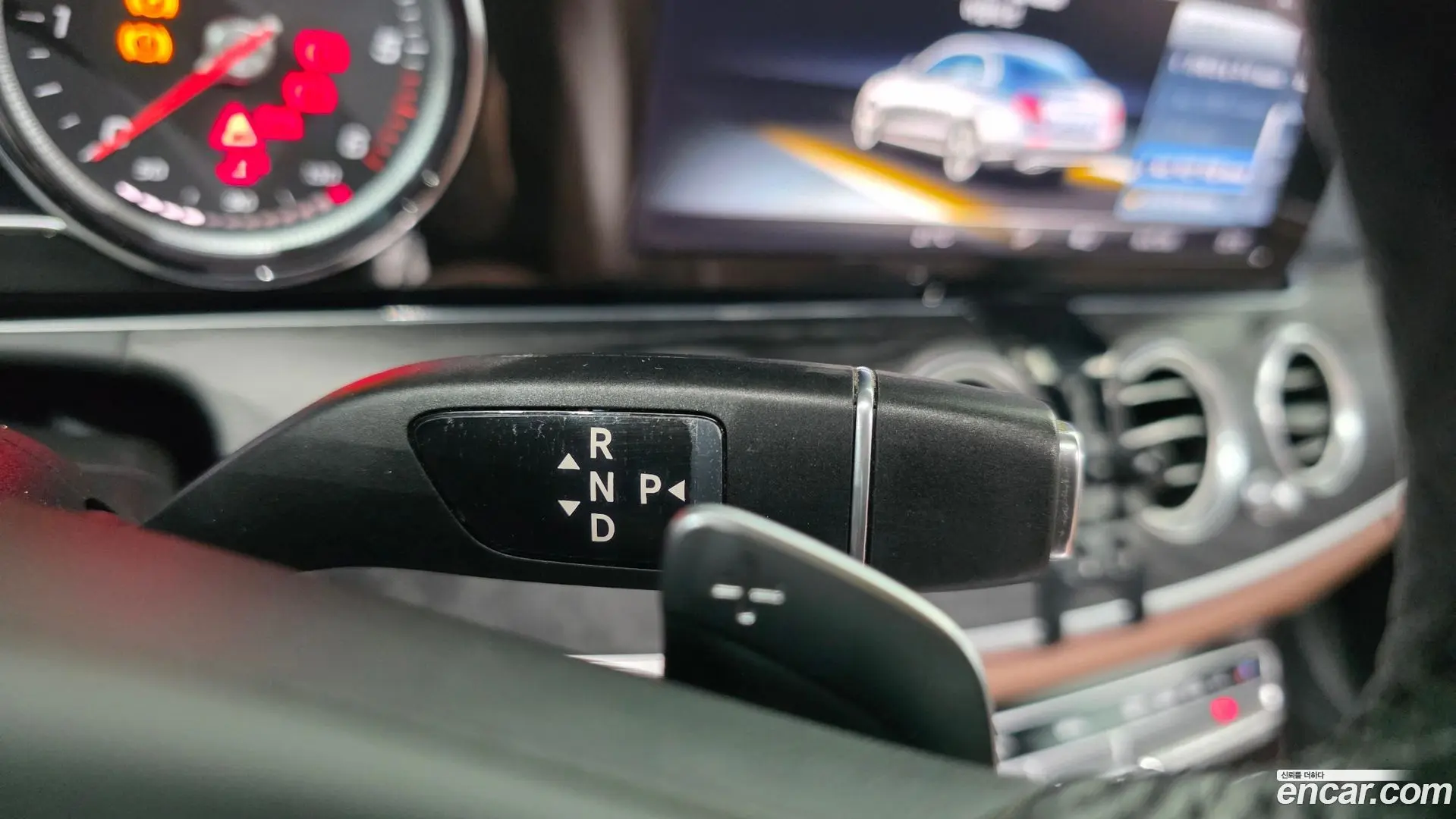 Mercedes-Benz E-Class E220d Avantgarde