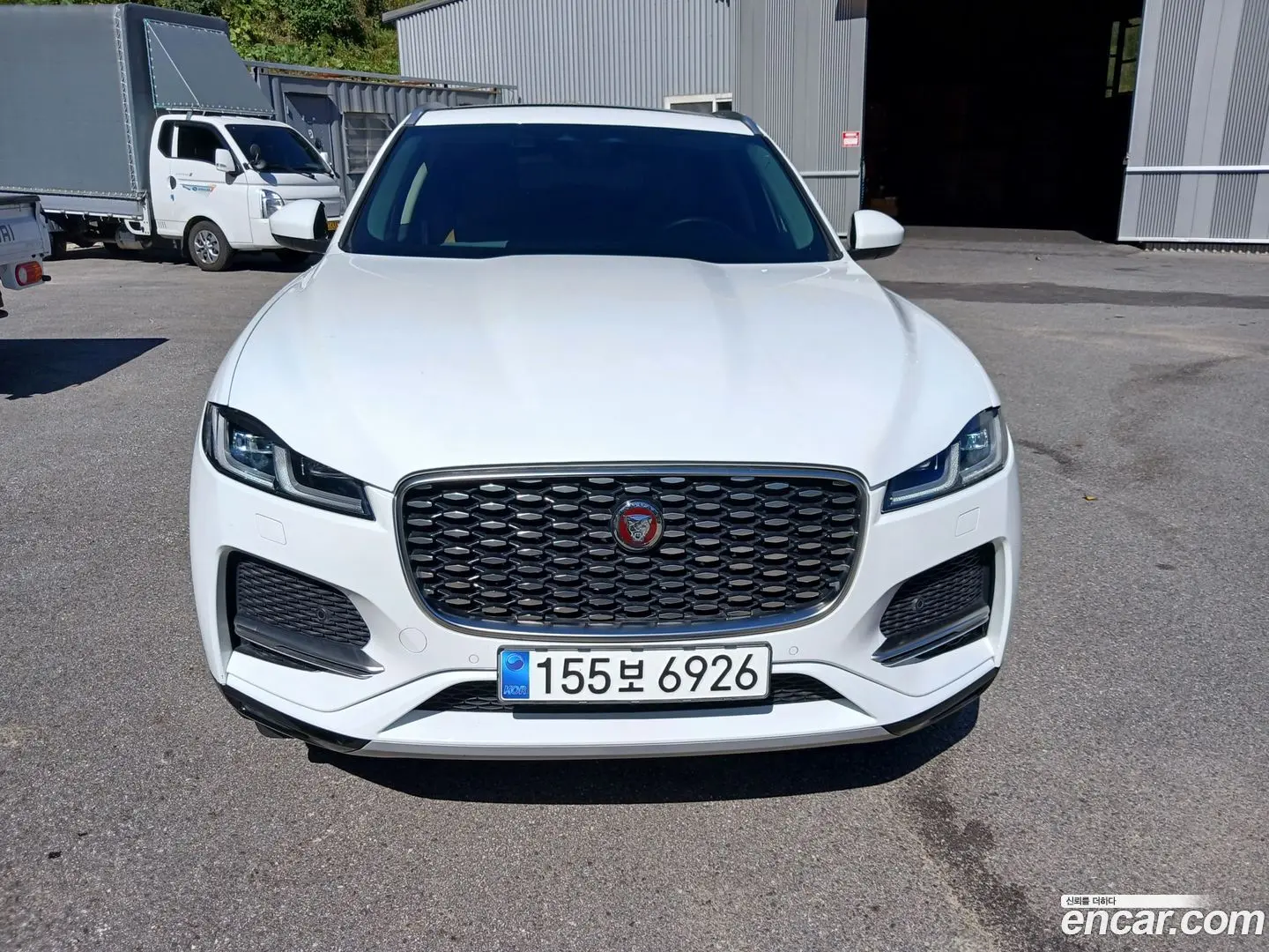 Jaguar F-PACE D200 SE