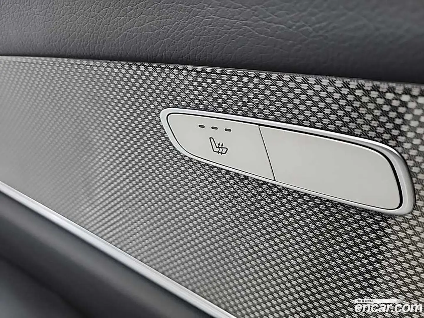 Mercedes-Benz E-Class E300 4MATIC AMG Line 2016