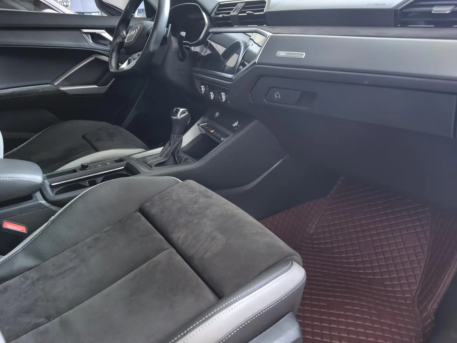 Audi Q3 2022 35 TFSI Dynamic Fashion