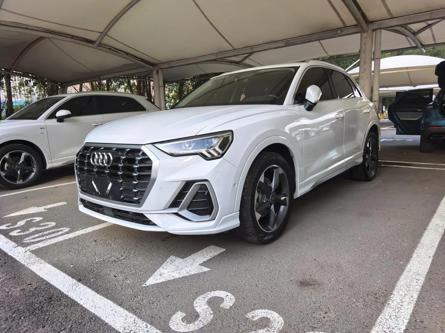 Audi Q3 2022 35 TFSI Dynamic Fashion
