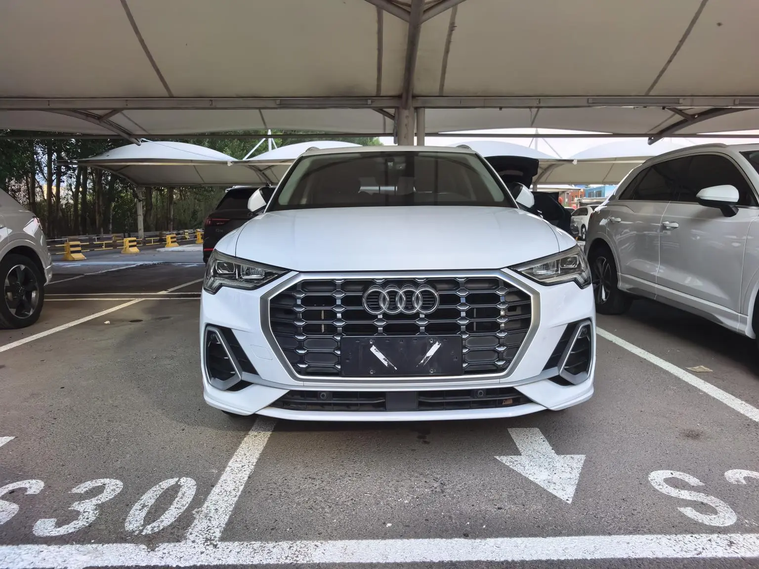 Audi Q3 2022 35 TFSI Dynamic Fashion