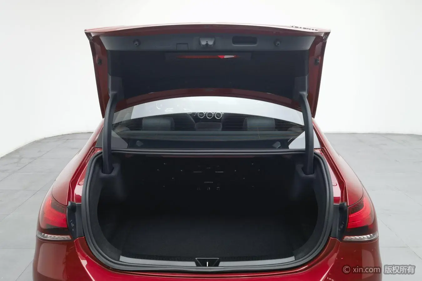 Mercedes-Benz A Class 2022 2nd Facelift A 200 L Sport Sedan Fashion