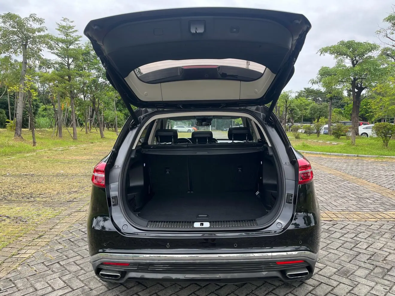 Hongqi HS5 2022 Facelift 2.0T Connected Flagship Enjoy