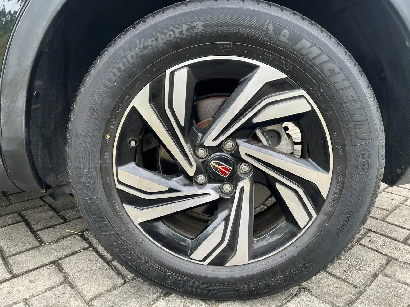 Hongqi HS5 2022 Facelift 2.0T Connected Flagship Enjoy