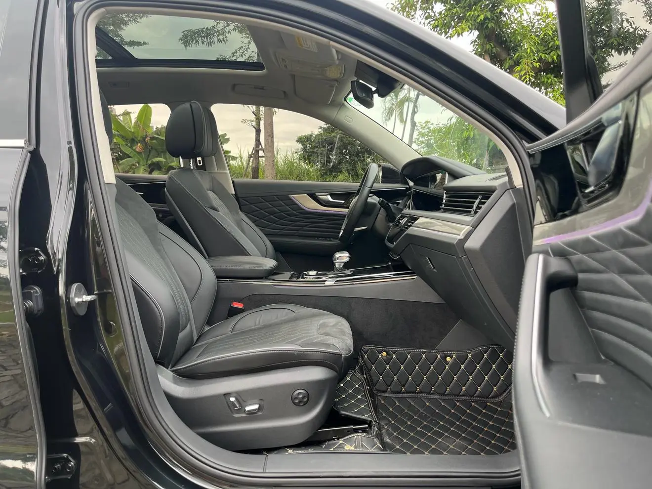 Hongqi HS5 2022 Facelift 2.0T Connected Flagship Enjoy