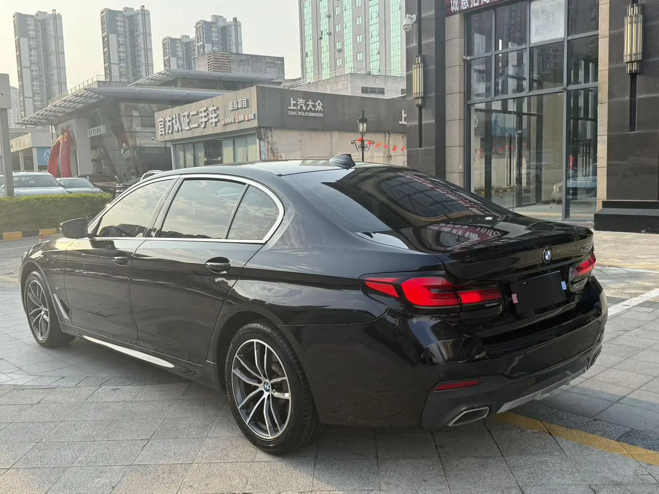 BMW 5 Series 2021 525Li M Sport Package