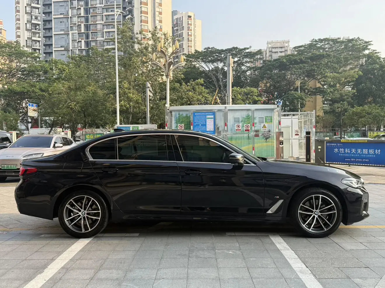 BMW 5 Series 2021 525Li M Sport Package