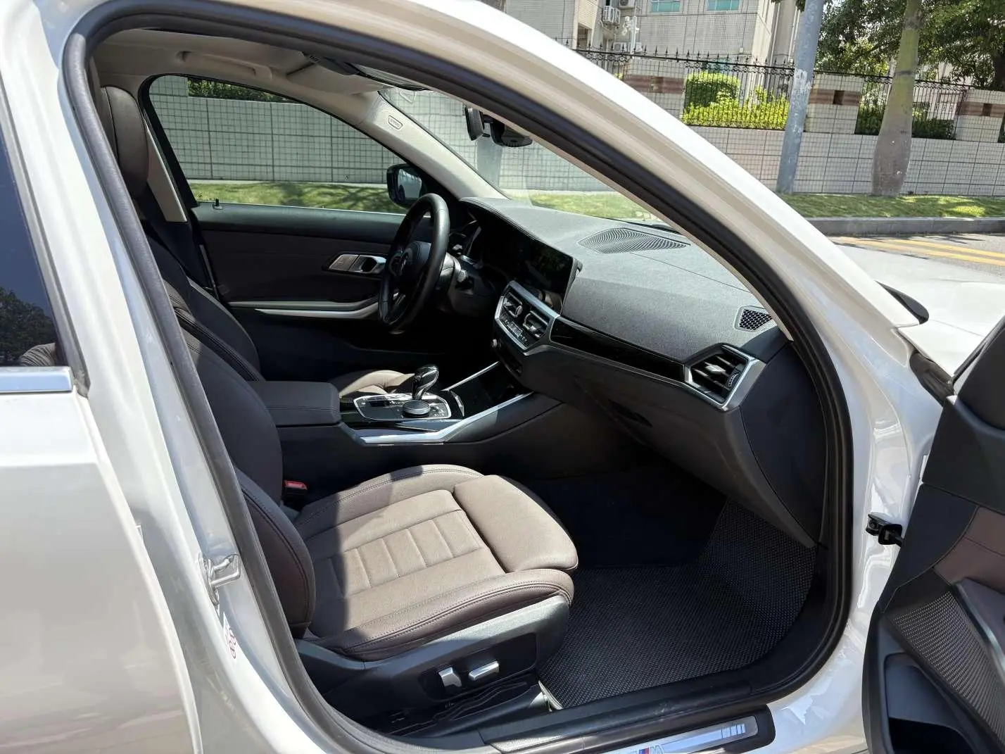 BMW 3 Series 2021 2nd Facelift 320Li M Sport Package