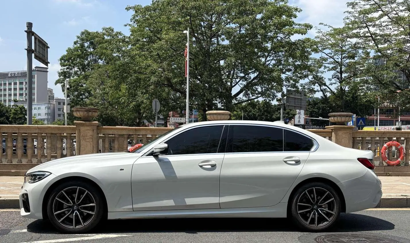 BMW 3 Series 2021 2nd Facelift 320Li M Sport Package
