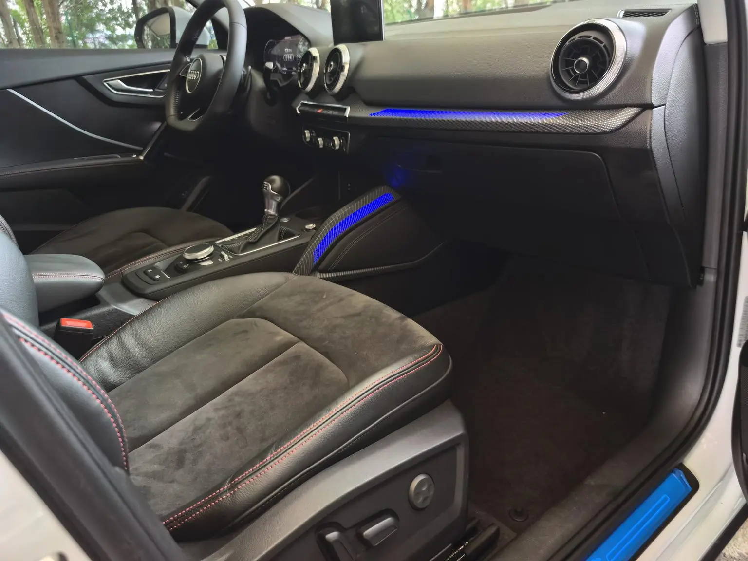 Audi Q2L 2021 35TFSI Dynamic Luxury