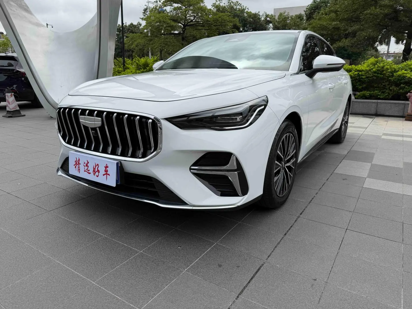 Geely Emgrand 2026 5 1.5L CVT Premium