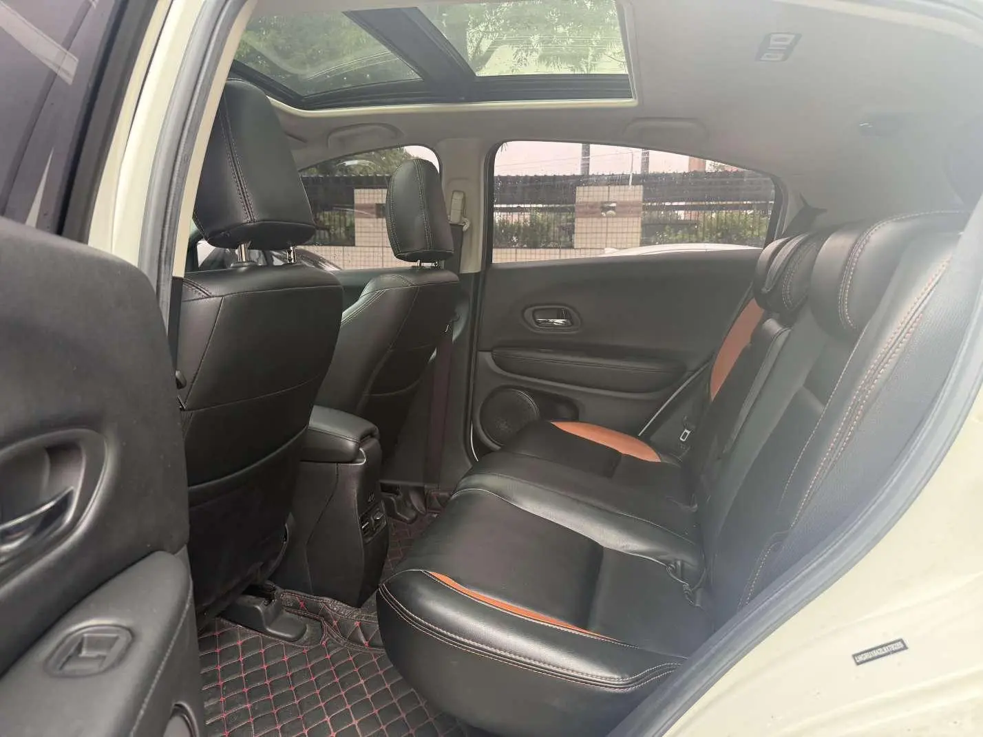 Honda Vezel 2020 1.5L CVT Pioneer