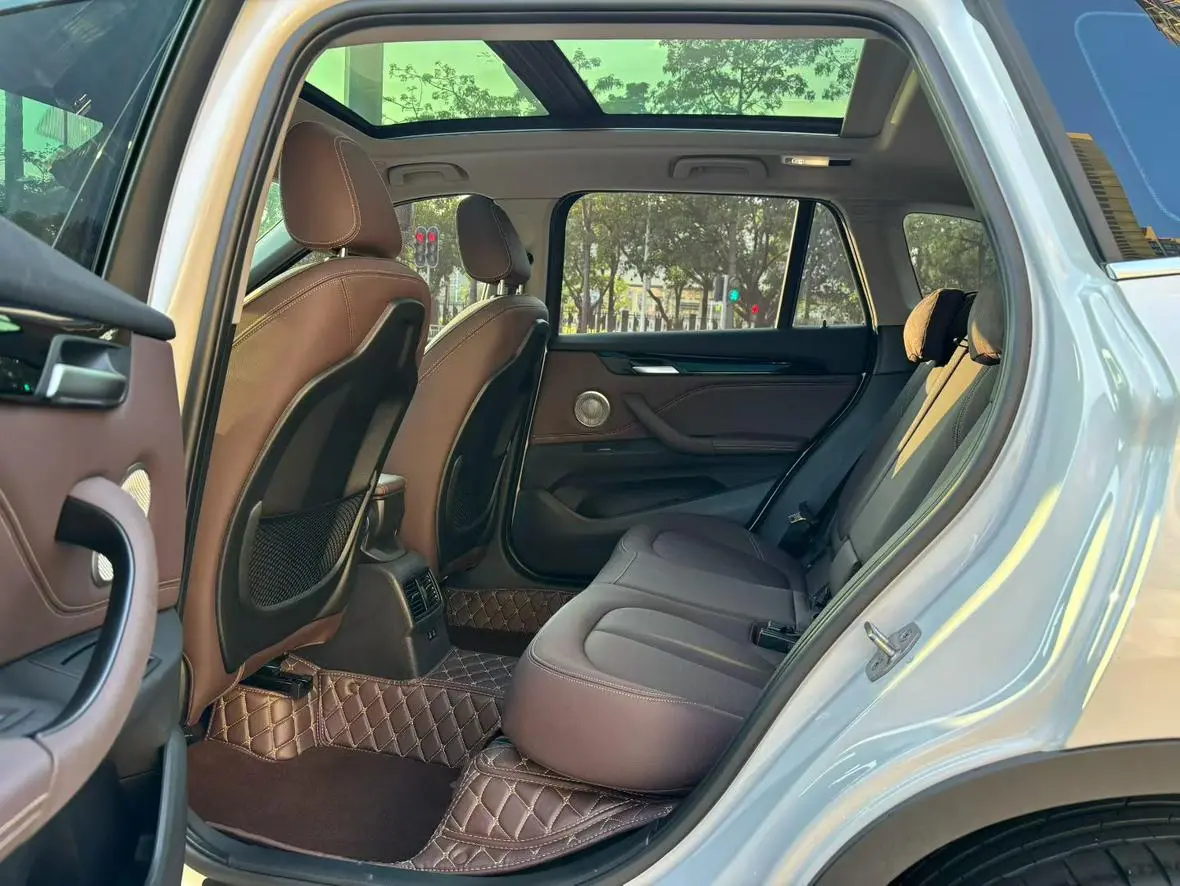 BMW X1 2022 sDrive25Li Leading