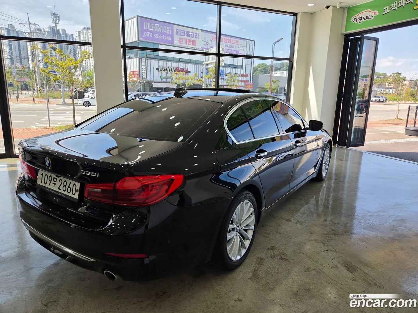 BMW 5-Series 530i Luxury Plus 2016