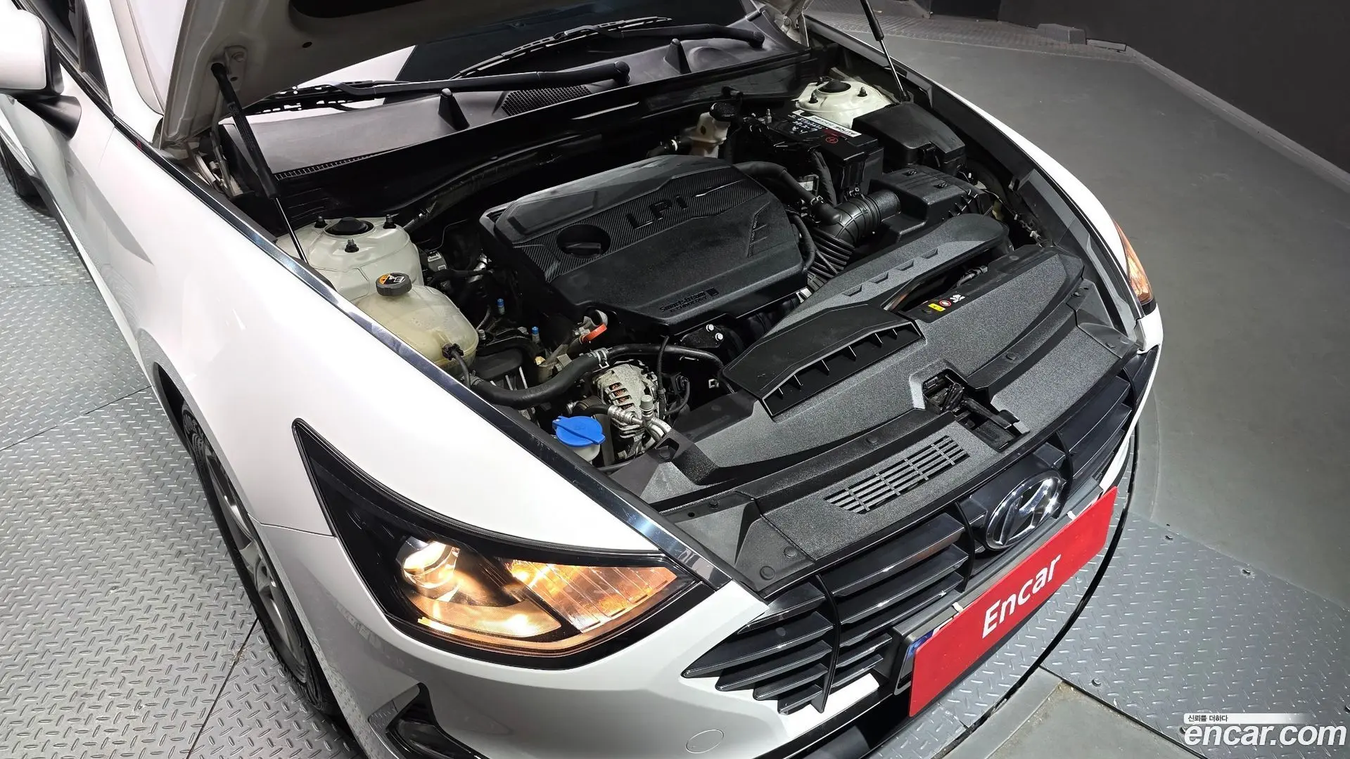 Hyundai Sonata 2.0 LPG(rental car)