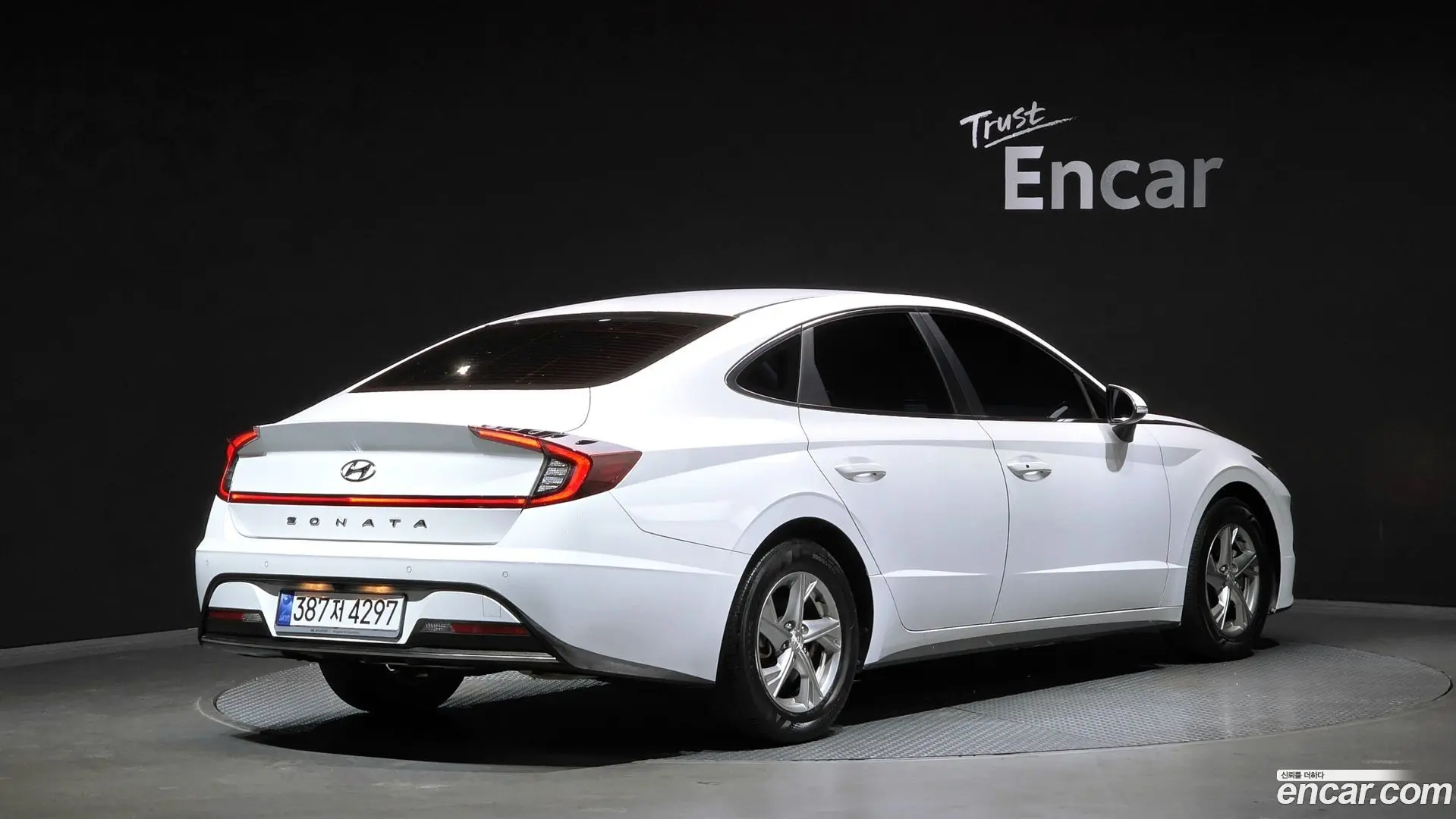 Hyundai Sonata 2.0 LPG(rental car)