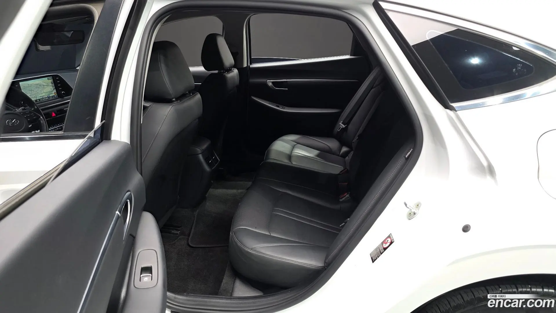 Hyundai Sonata 2.0 LPG(rental car)