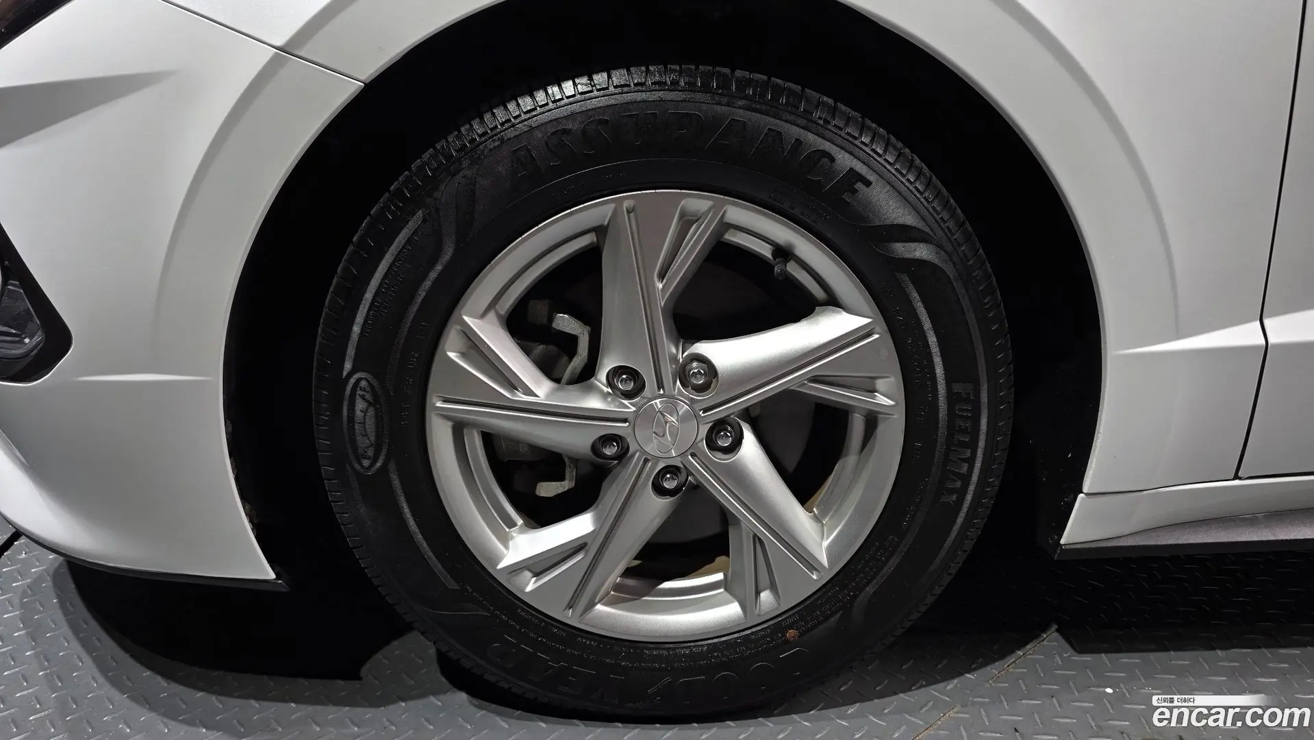 Hyundai Sonata 2.0 LPG(rental car)