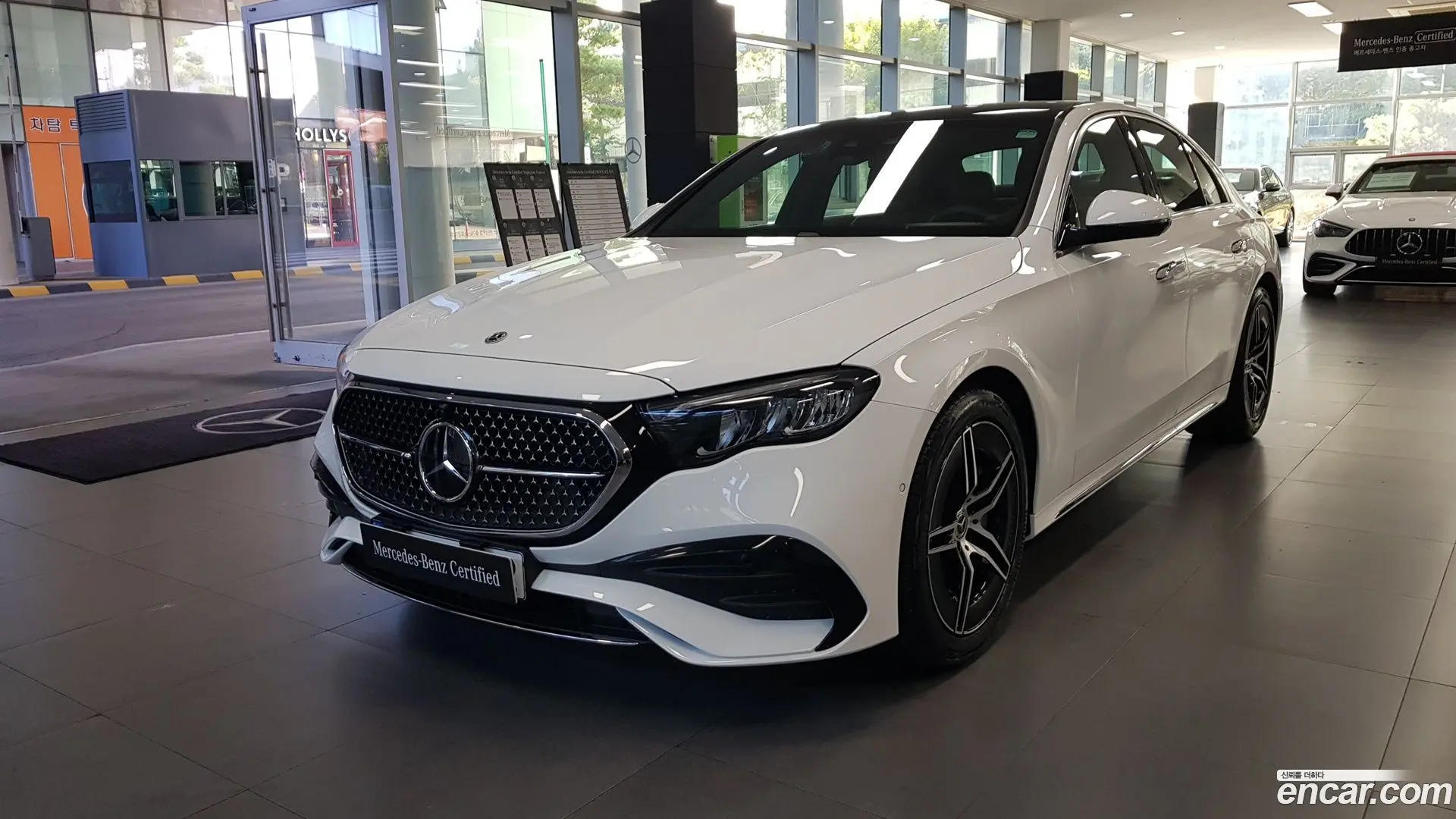 Mercedes-Benz E-Class E200 AMG Line 2024