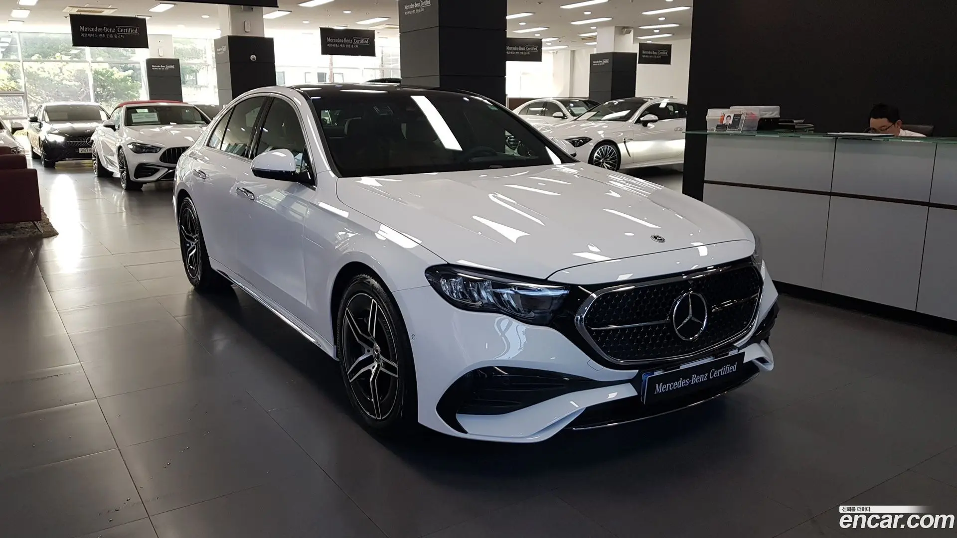 Mercedes-Benz E-Class E200 AMG Line 2024