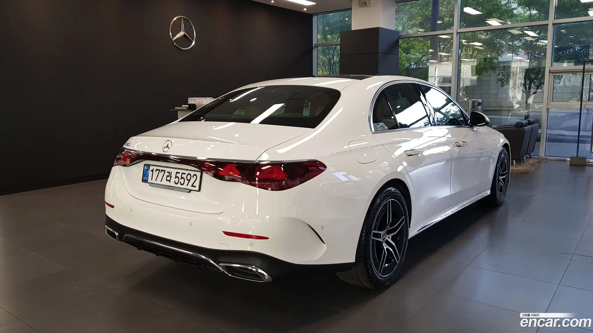 Mercedes-Benz E-Class E200 AMG Line 2024