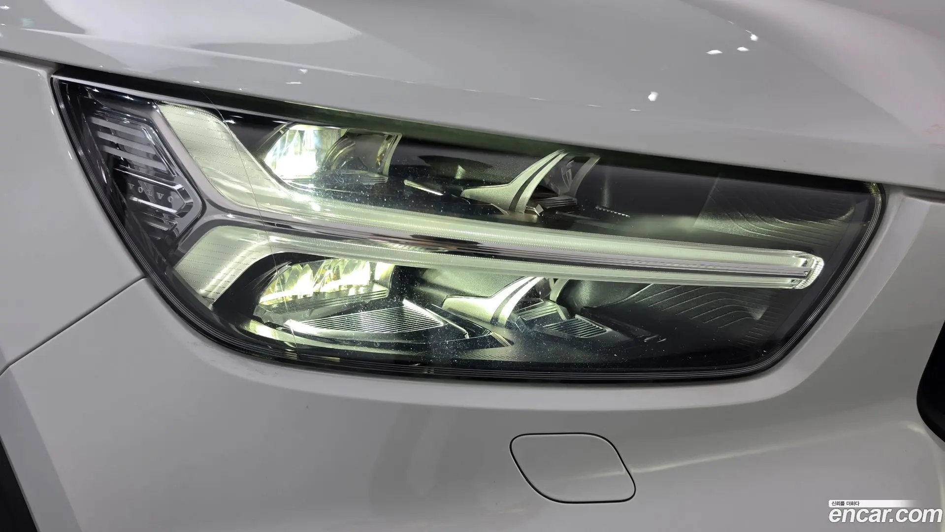 Volvo XC40 B4 R-Design