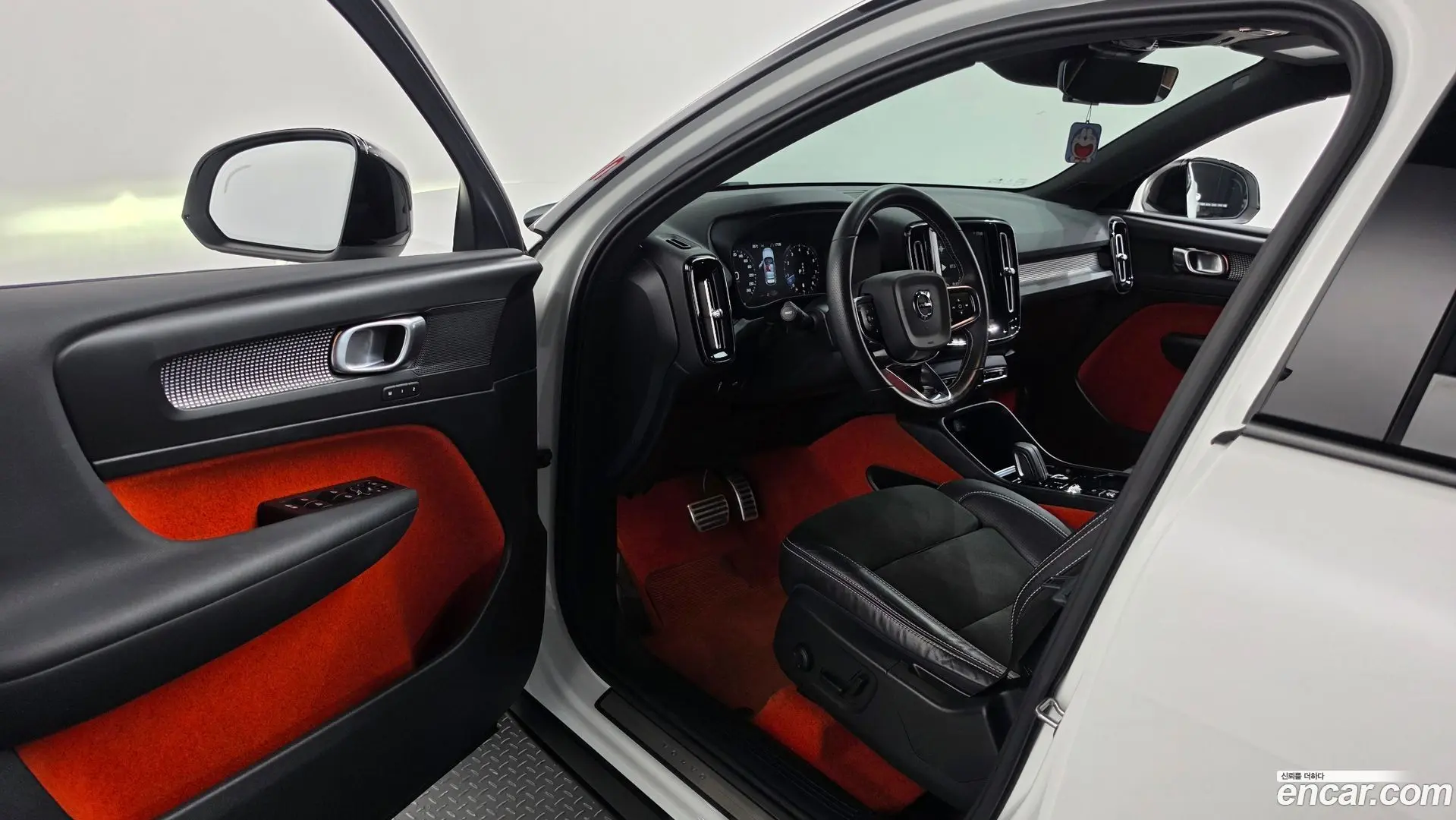 Volvo XC40 B4 R-Design