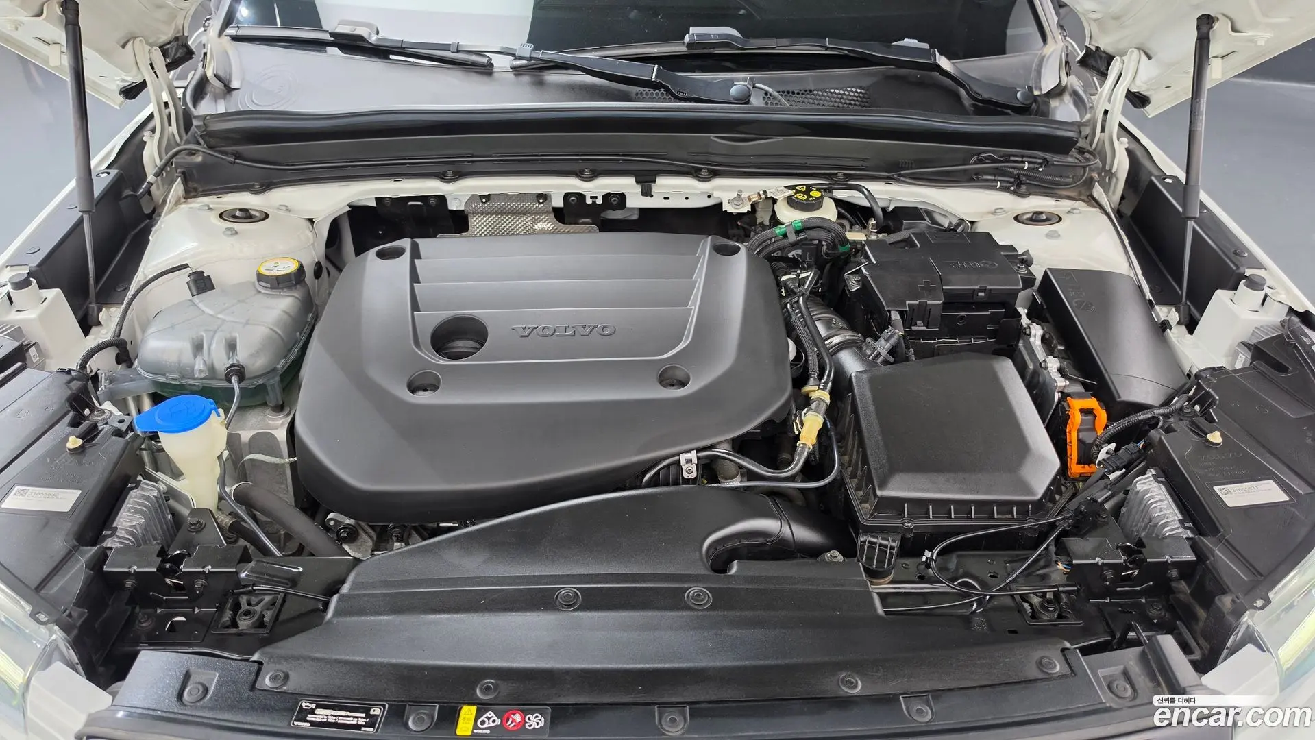 Volvo XC40 B4 R-Design