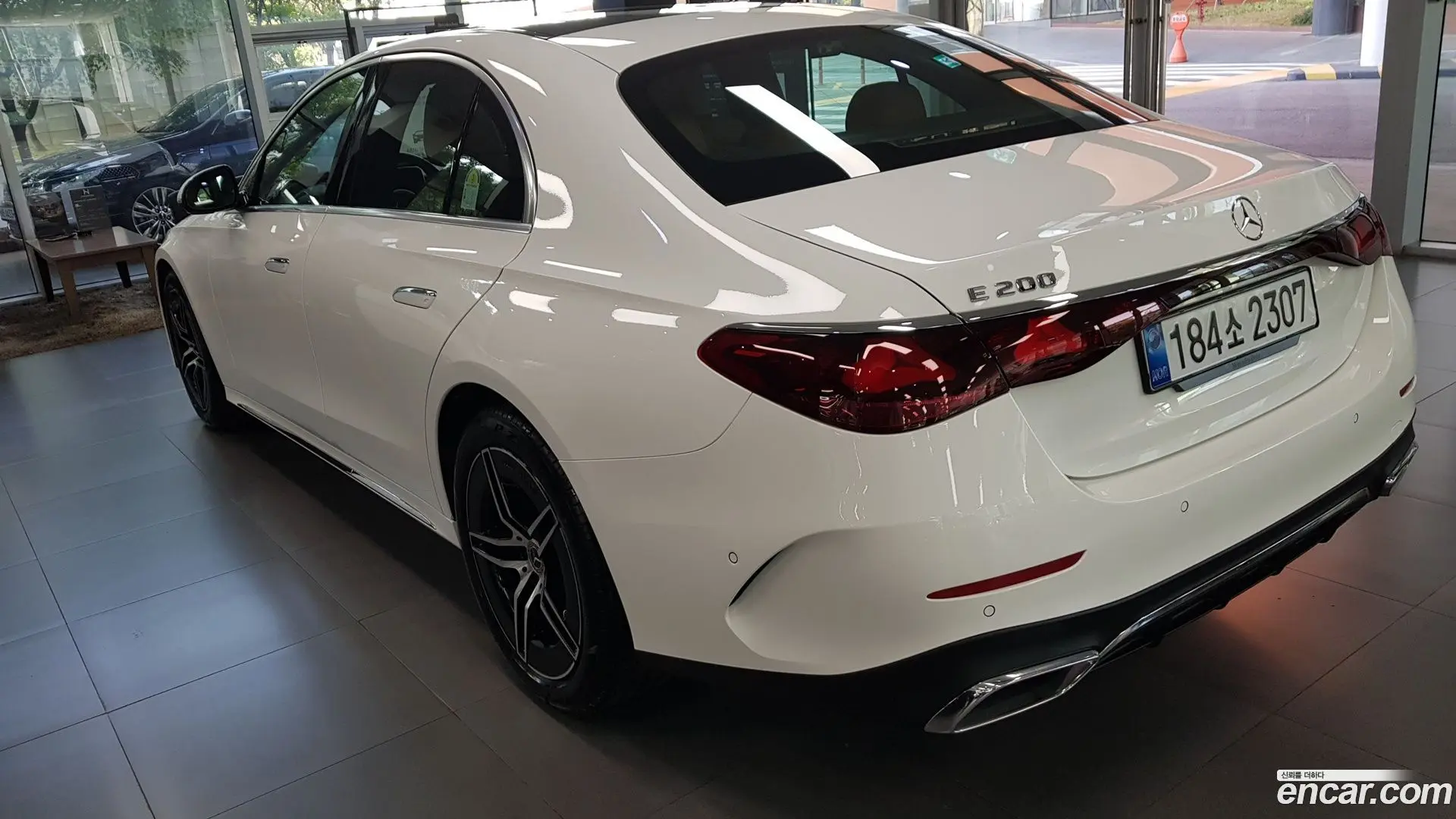 Mercedes-Benz E-Class E200 AMG Line 2024