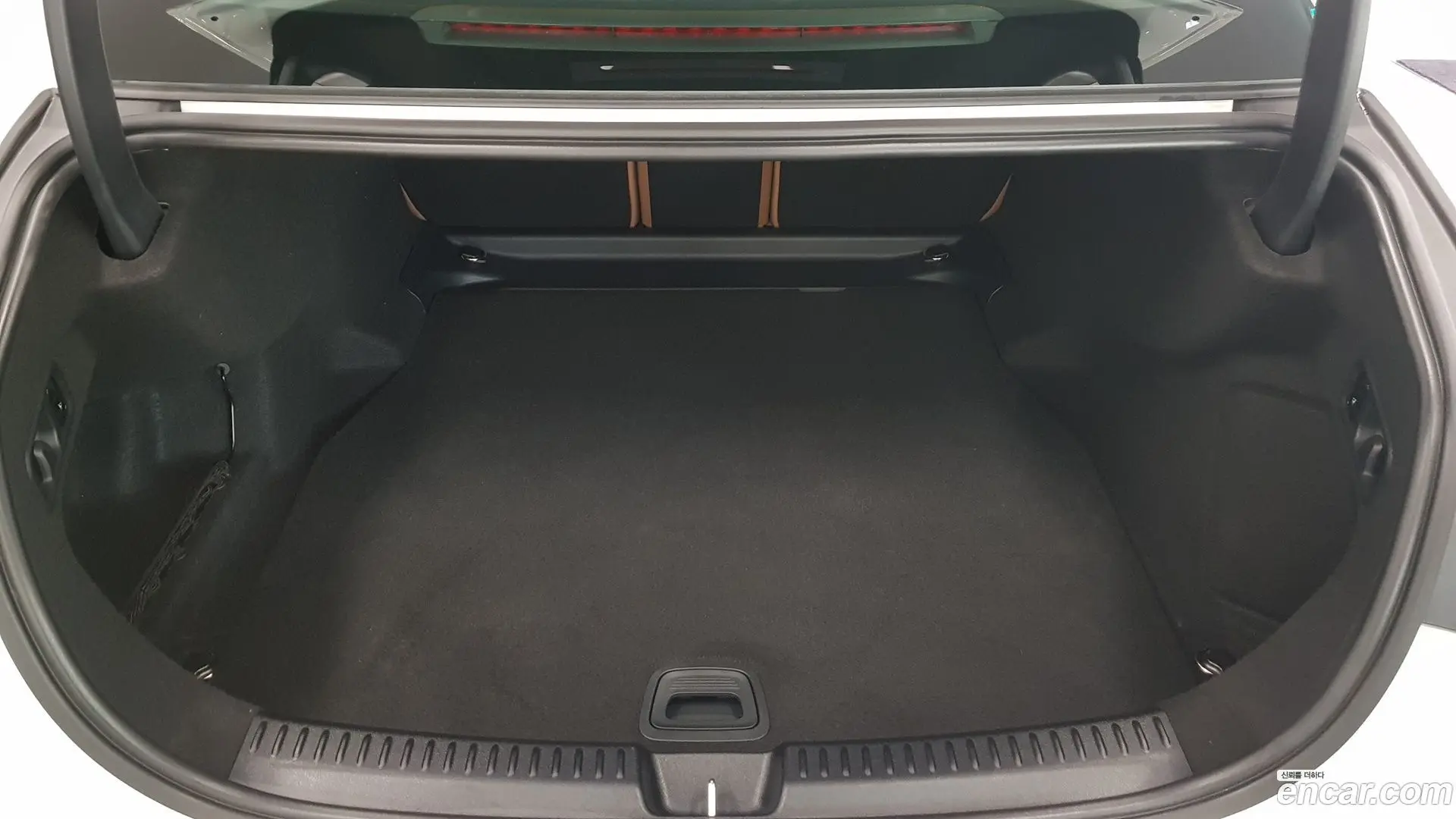 Mercedes-Benz E-Class E200 AMG Line 2024