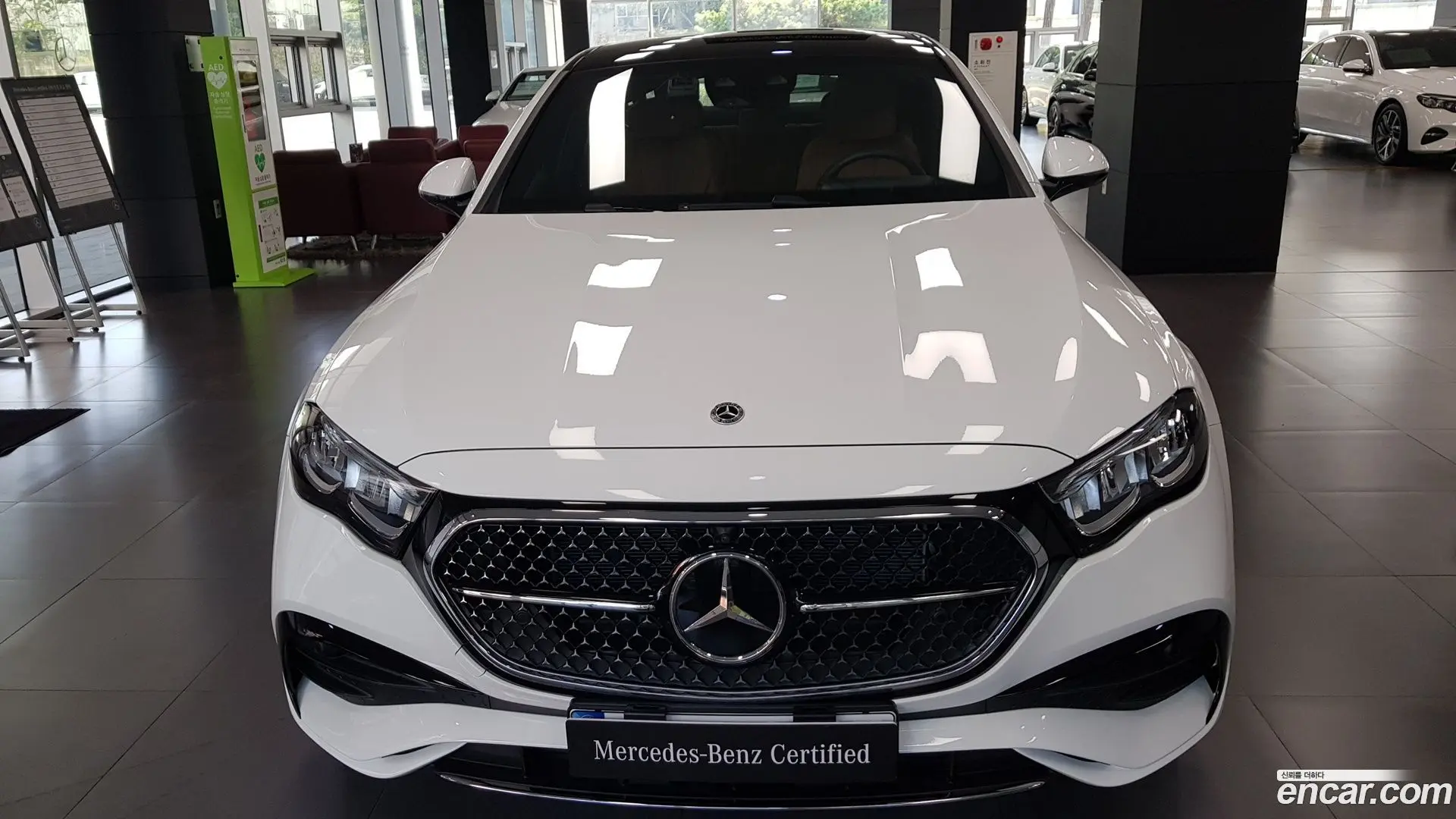 Mercedes-Benz E-Class E200 AMG Line 2024
