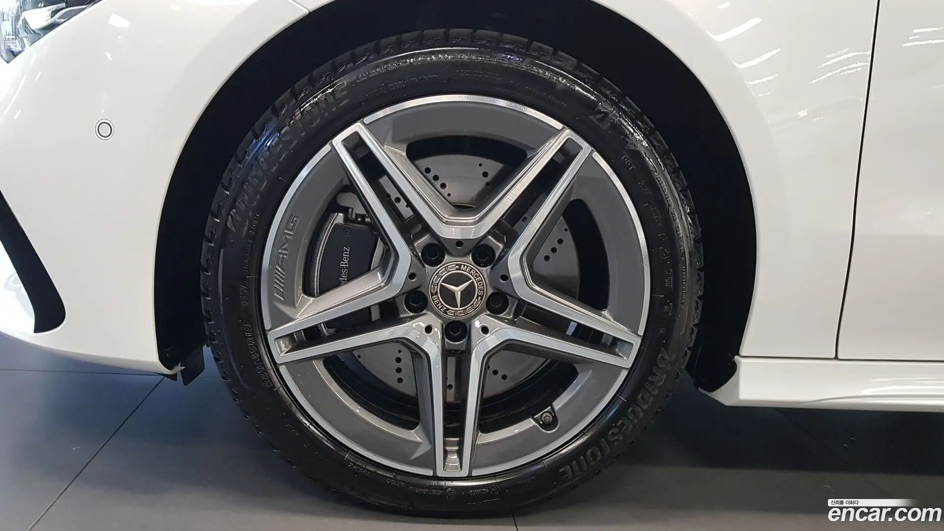 Mercedes-Benz CLA-Class CLA250 4MATIC 2023